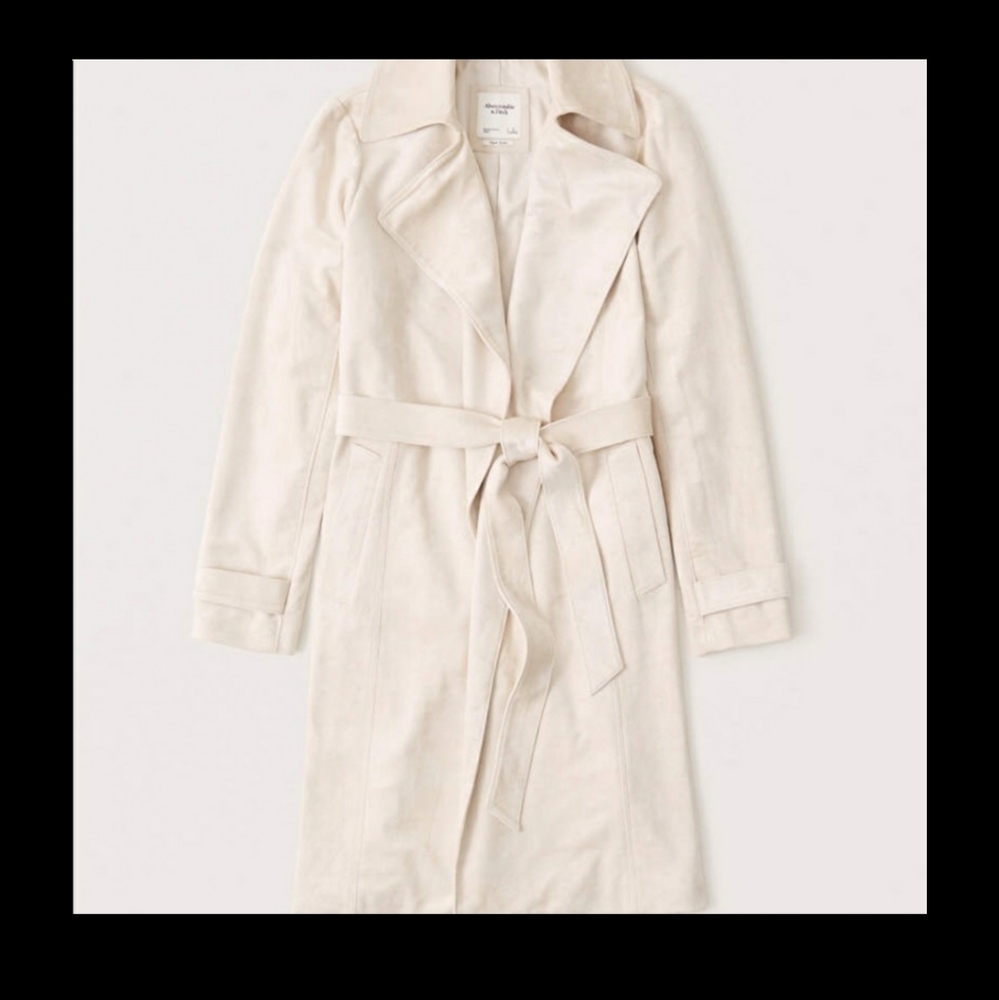 Abercrombie

Vegan Suede Trench Coat